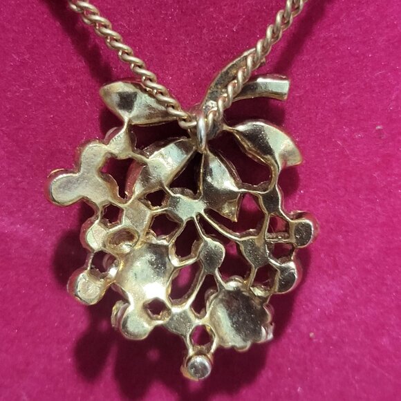 Vintage Clustered Floral Pendant Necklace Gold Tone - Picture 5 of 14